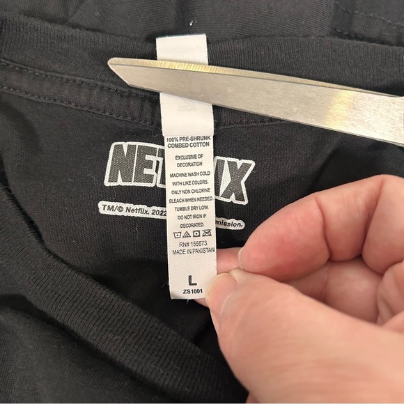 2 for$15 Netflix Stranger Things Black Graphic T-Shirt - Picture 5 of 8